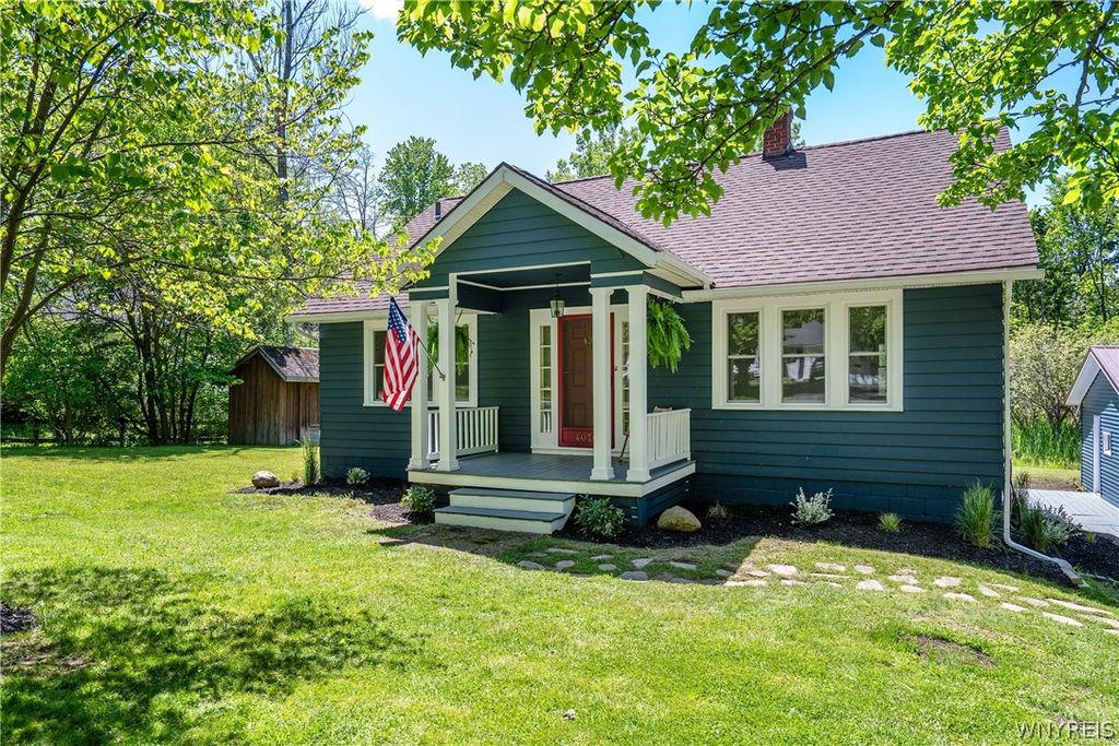 4076 North Freeman Road, Orchard Park, NY 14127