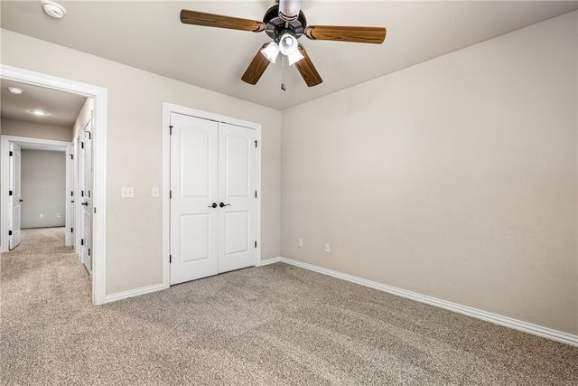 3905 SW Gemstone Boulevard, Bentonville, AR 72713