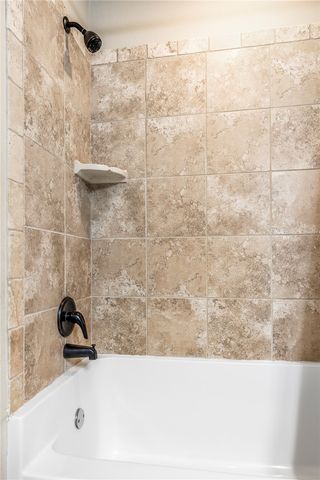 3905 SW Gemstone Boulevard, Bentonville, AR 72713