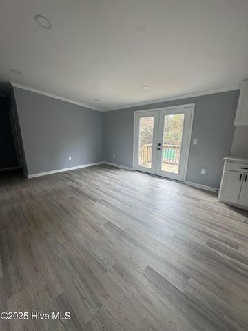 2550 Big Piney Grove Road, Clinton, NC 28328