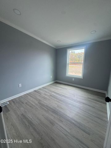 2550 Big Piney Grove Road, Clinton, NC 28328