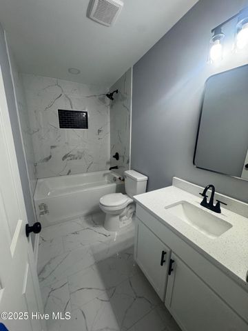 2550 Big Piney Grove Road, Clinton, NC 28328