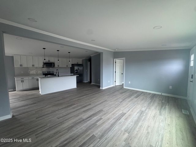 2550 Big Piney Grove Road, Clinton, NC 28328