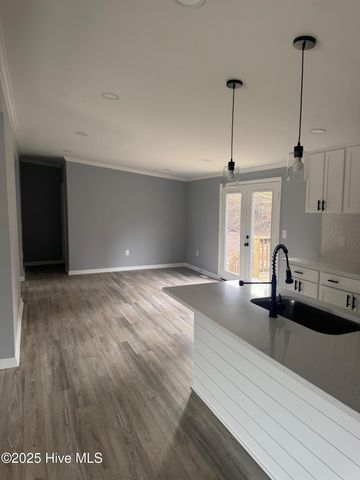 2550 Big Piney Grove Road, Clinton, NC 28328