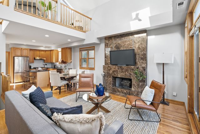 1056 N Marshfield Avenue 3, Chicago, IL 60622