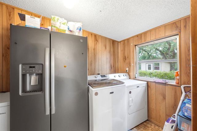 7663 CR 247, Lake Panasoffkee, FL 33538