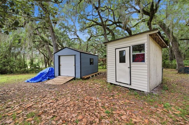 7663 CR 247, Lake Panasoffkee, FL 33538