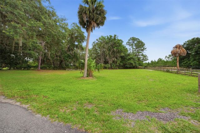 7663 CR 247, Lake Panasoffkee, FL 33538