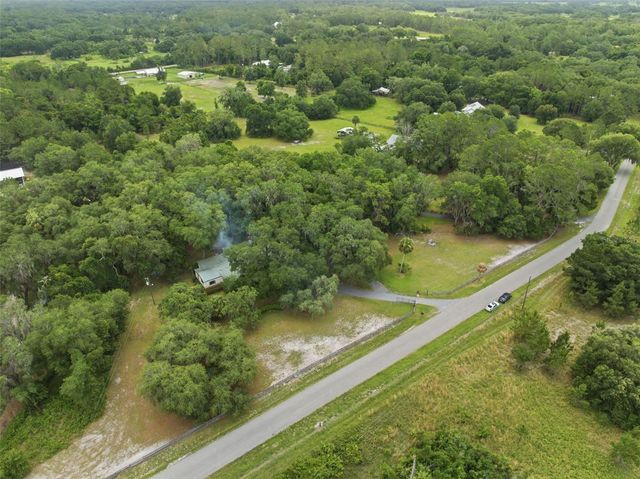 7663 CR 247, Lake Panasoffkee, FL 33538
