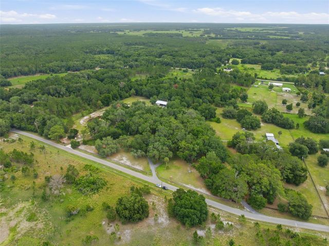 7663 CR 247, Lake Panasoffkee, FL 33538