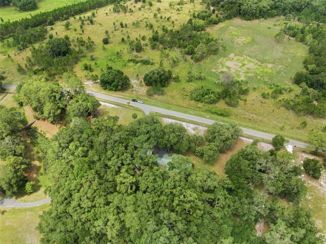7663 CR 247, Lake Panasoffkee, FL 33538