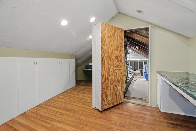 903 Horlock Street, Navasota, TX 77868