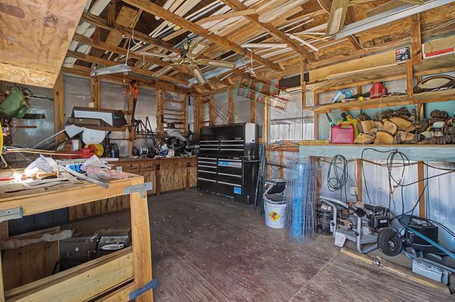 903 Horlock Street, Navasota, TX 77868