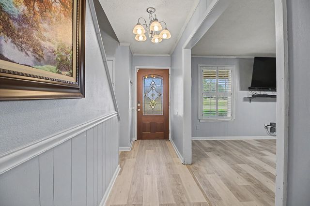 903 Horlock Street, Navasota, TX 77868