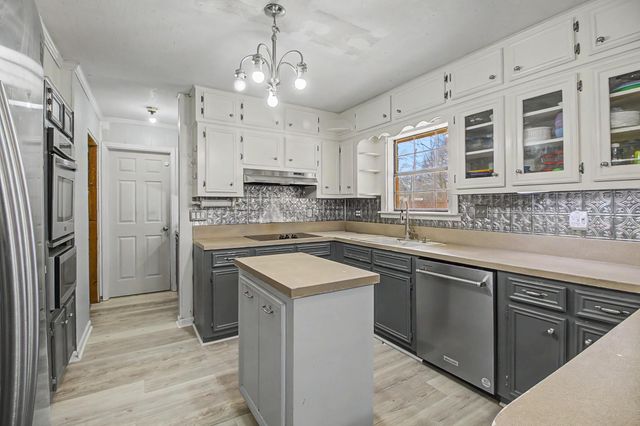 903 Horlock Street, Navasota, TX 77868