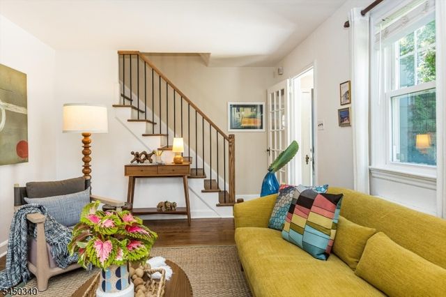 195 Stonehouse Rd, Bloomfield Twp., NJ 07028