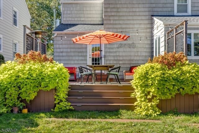 195 Stonehouse Rd, Bloomfield Twp., NJ 07028