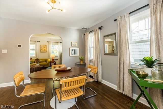 195 Stonehouse Rd, Bloomfield Twp., NJ 07028