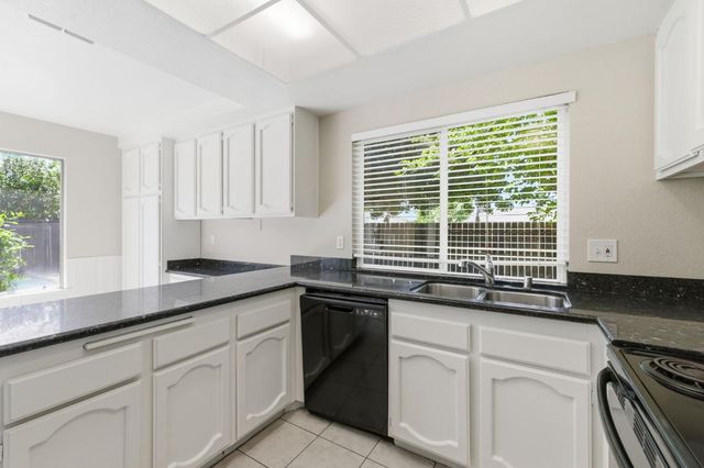 4360 Armadale Way, Sacramento, CA 95823