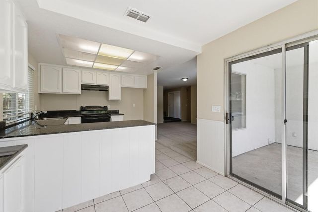 4360 Armadale Way, Sacramento, CA 95823