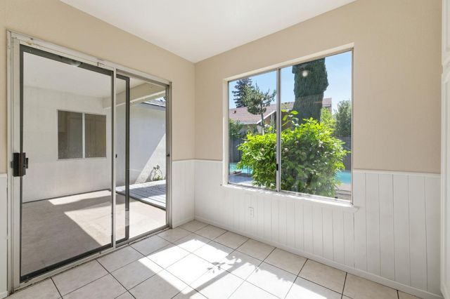 4360 Armadale Way, Sacramento, CA 95823