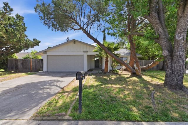 4360 Armadale Way, Sacramento, CA 95823