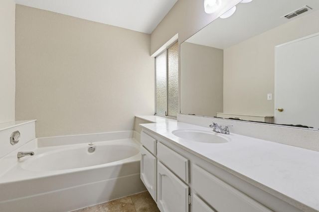 4360 Armadale Way, Sacramento, CA 95823