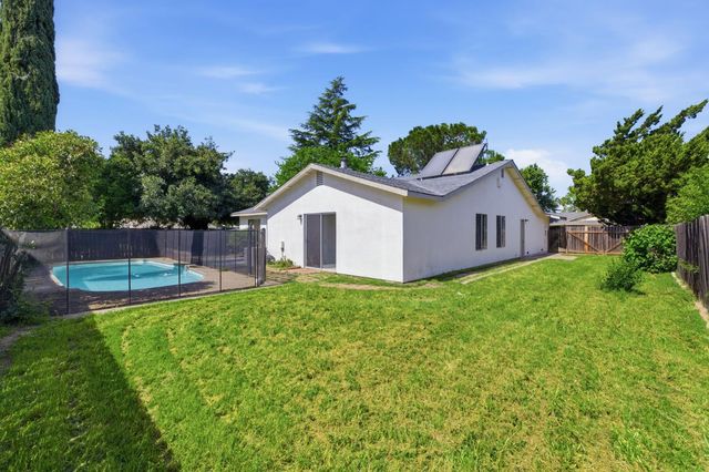 4360 Armadale Way, Sacramento, CA 95823