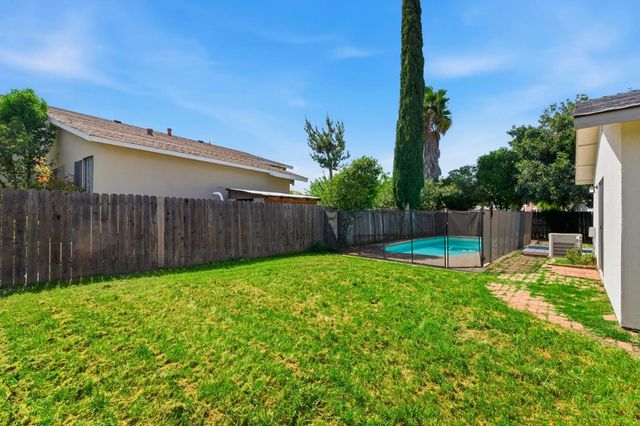 4360 Armadale Way, Sacramento, CA 95823