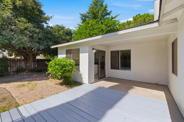 4360 Armadale Way, Sacramento, CA 95823