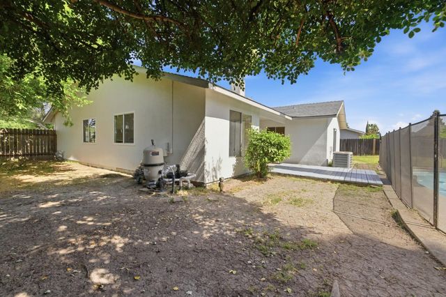 4360 Armadale Way, Sacramento, CA 95823