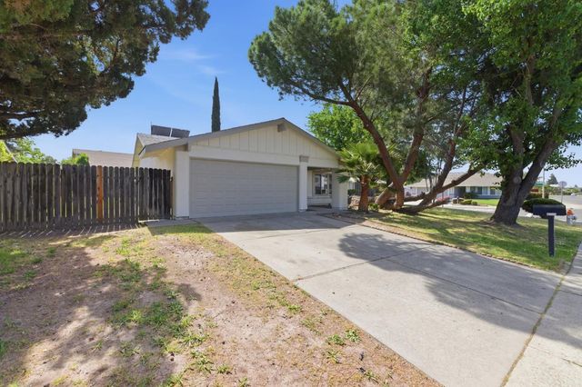 4360 Armadale Way, Sacramento, CA 95823