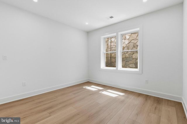4008 BURKE STATION RD, Fairfax, VA 22032