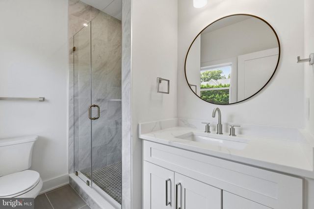 4008 BURKE STATION RD, Fairfax, VA 22032