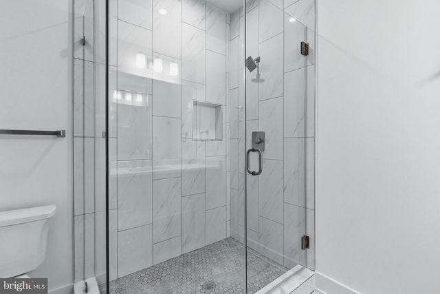 4008 BURKE STATION RD, Fairfax, VA 22032