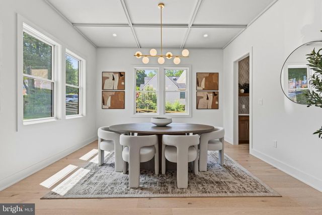4008 BURKE STATION RD, Fairfax, VA 22032