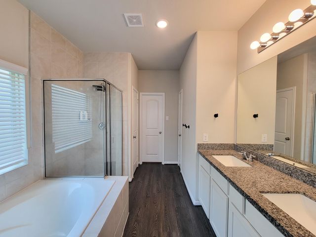 10423 Astor Point Trail, Tomball, TX 77375