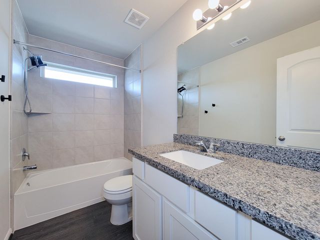 10423 Astor Point Trail, Tomball, TX 77375