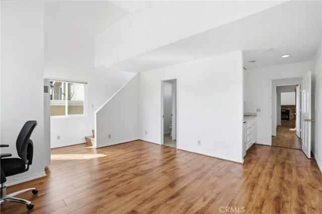 121 Alabama, Huntington Beach, CA 92648
