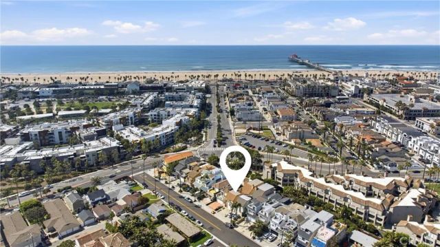 121 Alabama, Huntington Beach, CA 92648