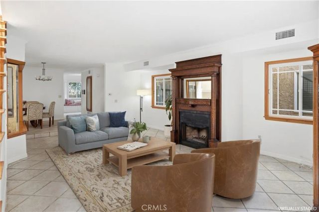 121 Alabama, Huntington Beach, CA 92648