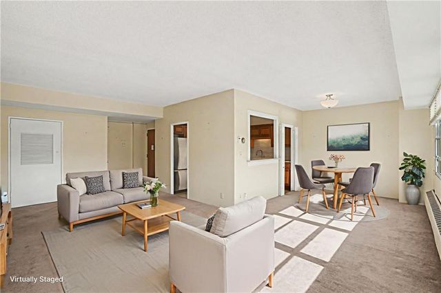 333 W Meyer Boulevard 305, Kansas City, MO 64113