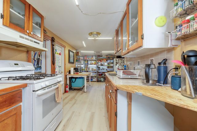 15 Tates Brook Road, Somersworth, NH 03878