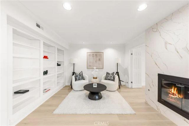54 Willow Tree, Irvine, CA 92612