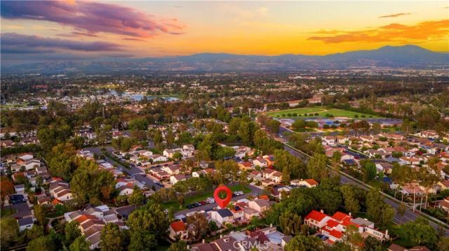54 Willow Tree, Irvine, CA 92612