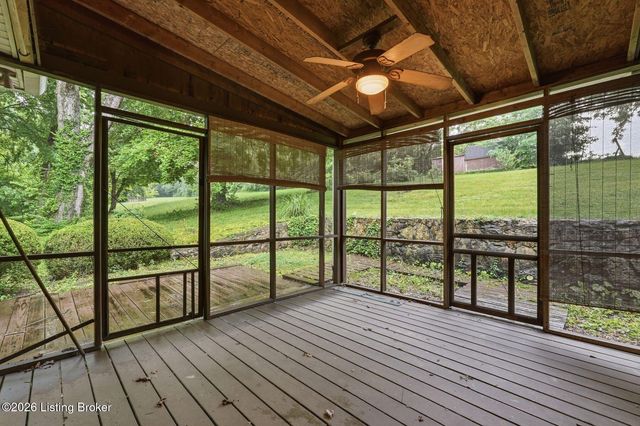 10506 Covered Bridge Rd, Prospect, KY 40059