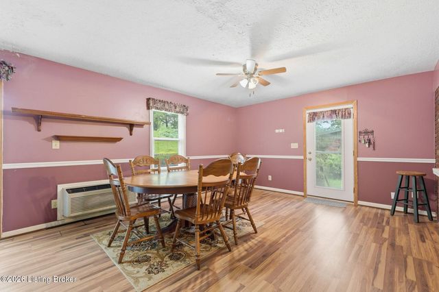 10506 Covered Bridge Rd, Prospect, KY 40059