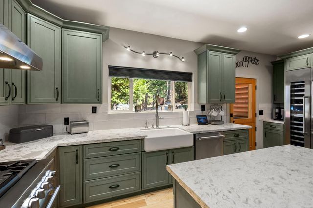 1641 Meadowview Rd, Arnold, CA 95223