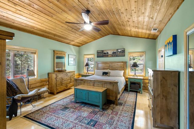 1641 Meadowview Rd, Arnold, CA 95223