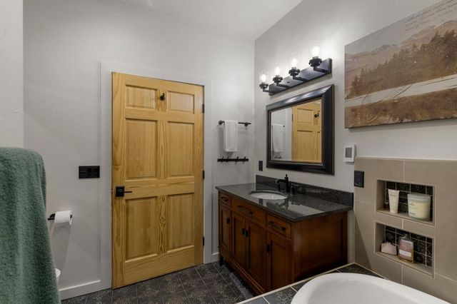 1641 Meadowview Rd, Arnold, CA 95223